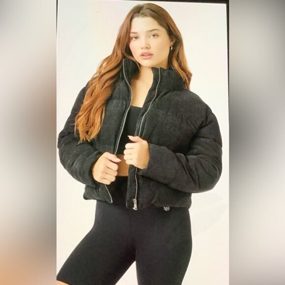 Forever 21 Black Corduroy Cropped Quilted Puffer Jacket Size L – EUC - Picture 1 of 9